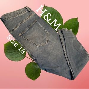 🍃H&M High-Rise Jegging🍃
